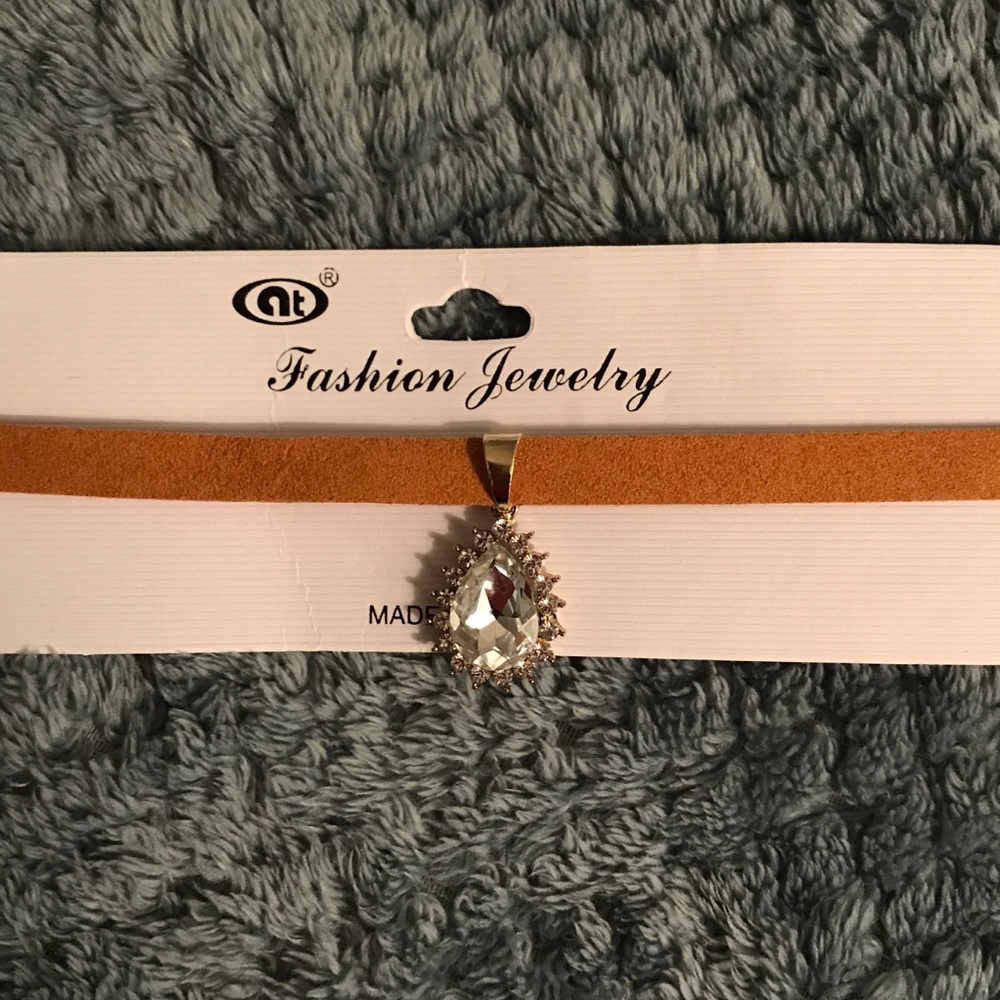 Choker Necklace with Stone